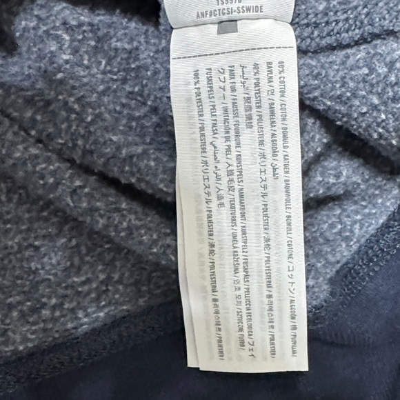 Abercrombie & Fitch Sherpa Cowl Neck Sweatshirt - Picture 4 of 4